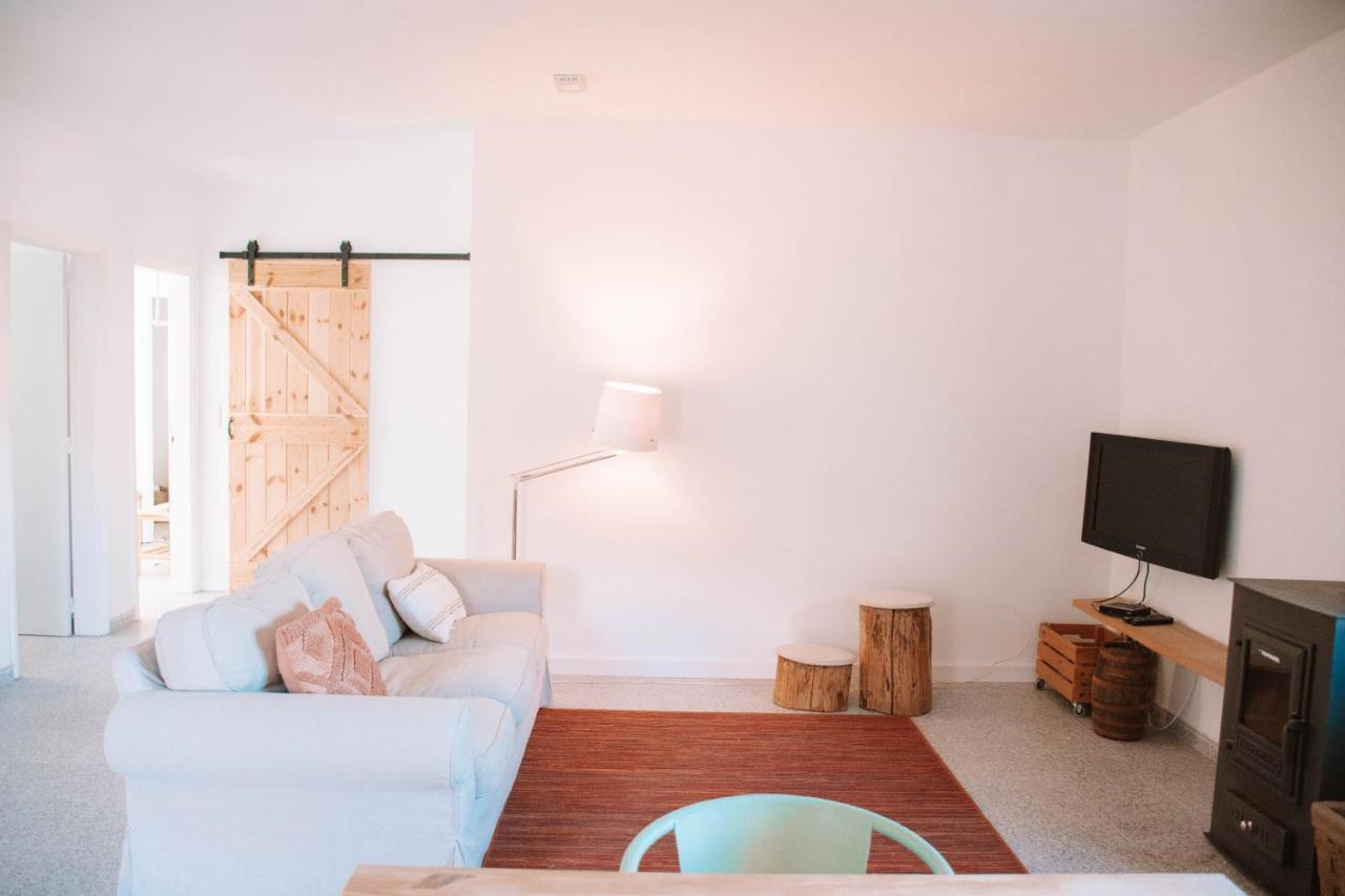 Just Like Home - Casa Antonio Em ปาเรเจส เจ โครา ภายนอก รูปภาพ